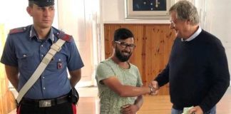 Musulmán italiano homenajeado tras devolver una cartera hallada con miles de euros a su propietario