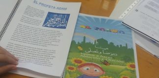 Romaesa Benslaiman, profesora de religión islámica en euskera: Los valores islámicos tienen cabida en los centros libro clase religion