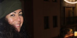 Houda Bakkali, una artista musulmana española Houda Bakkali