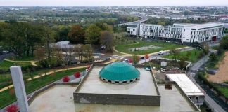 Marruecos adquiere la Gran Mezquita de Angers en Francia Mezquita de Angers en construcción