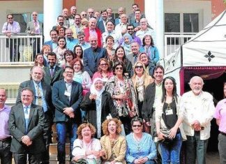 Descendientes de los moriscos piden a España el mismo reconocimiento jurídico otorgado a los sefardíes Descendientes de moriscos