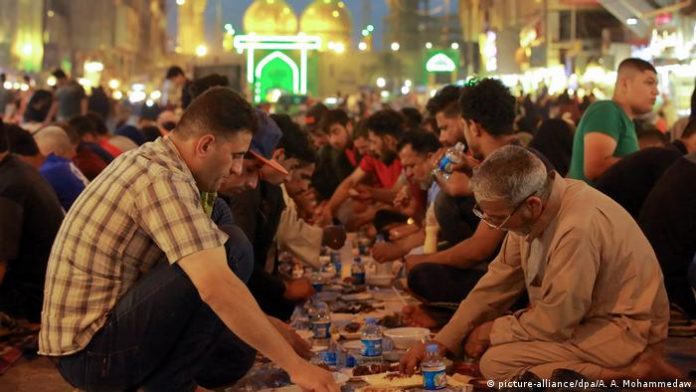 Musulmanes en el iftar