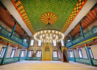 Mezquita Sulejmanija de Travnik, Bosnia, recupera su antiguo esplendor Mezquita de Travnik
