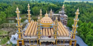 Bangladesh: La mezquita de las 201 cúpulas Mezquita de las 201 cúpulas en Bangladesh