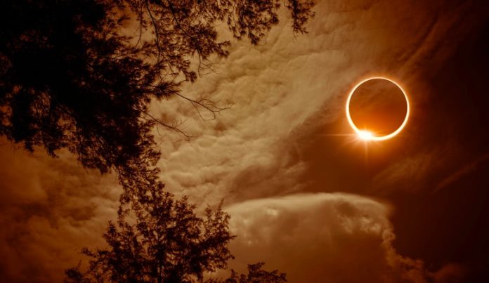 Eclipse solar