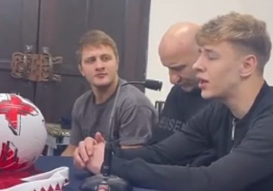 La recitación del Corán de un joven delantero del Manchester United se vuelve viral Amir Ibragimov jugador del Manchester United