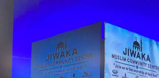 Musulmanes australianos ayudan a construir una mezquita en Papúa Nueva Guinea mezquita en Papua Nueva Guinea
