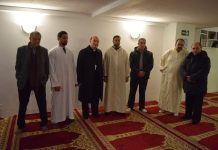 Actos de convivencia entre musulmanes y cristianos en Burgos Visita del arzobispo de Burgos a una mezquita