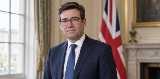 Reino Unido: El Primer Ministro se reúne con líderes musulmanes y promete luchar contra la discriminación y el odio Andy Burnham