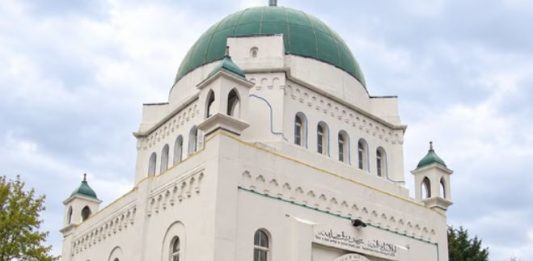 Londres: La mezquita más antigua de la capital celebra su centenario Mezquita Fazl de Londres