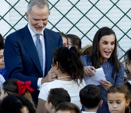 Los reyes visitan un colegio de infantil en Ceuta, con un 70 % de alumnado musulmán Los Reyes visitan escuela de Ceuta